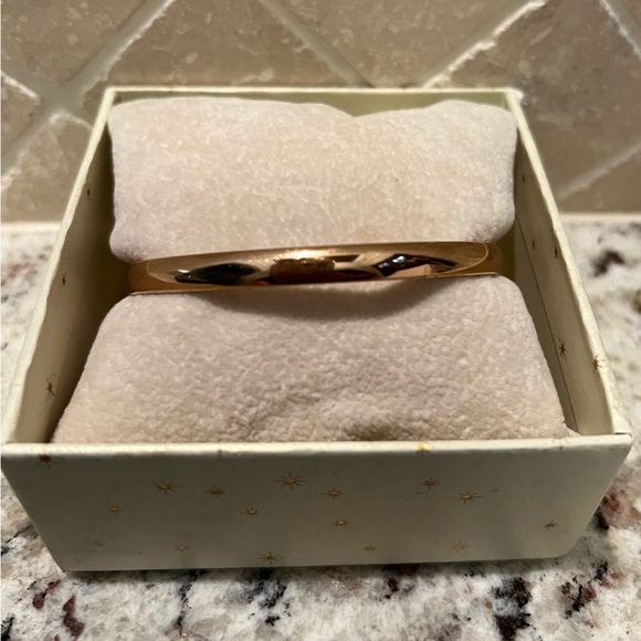 Kate Spade Idiom Elegant Rose Gold Tone STOP AND SMELL THE ROSES Womens Bangle - Picture 1 of 6